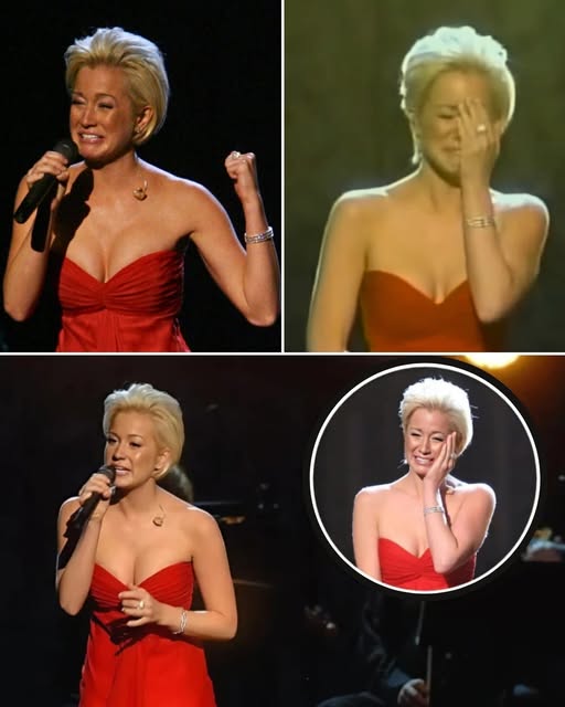 At The 2007 CMA Awards, Kellie Pickler Sang I Wonder, Turning A Song Into Raw Heartbreak, Leaving The Room In Pieces, And Becoming Every Broken Heart That’s Ever Been Left Behind